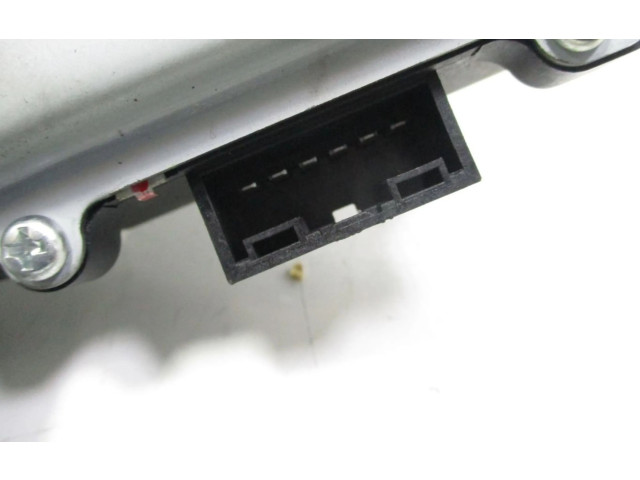 Моторчик заднего дворника 96627058    Chevrolet Meriva