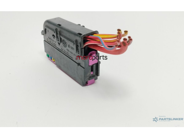   Pojistková skříňka 8K0941824   Audi Q7 4L 2006