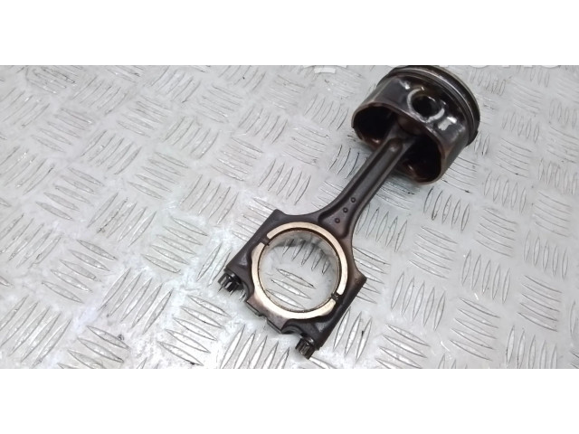 Píst Volvo S80 B5254T10