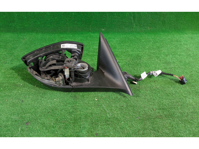 Зеркало электрическое Skoda Octavia Mk3 (5E) 2013 - 2019 года