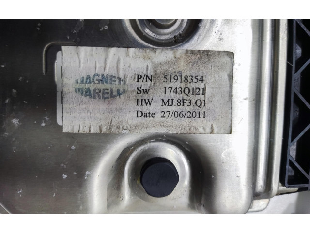 Блок управления двигателем ECU 51918354    Fiat Fiorino