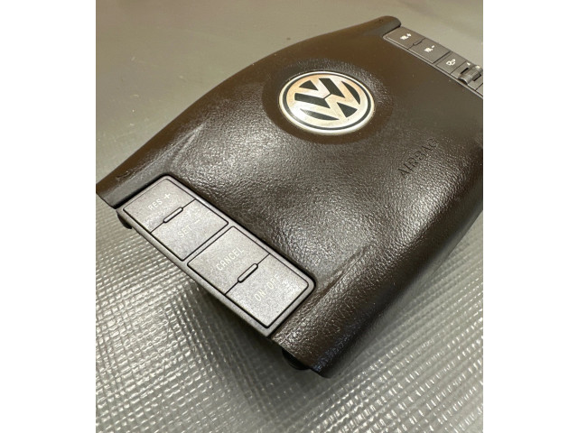 Подушка безопасности водителя 3D0880201CM   Volkswagen Phaeton