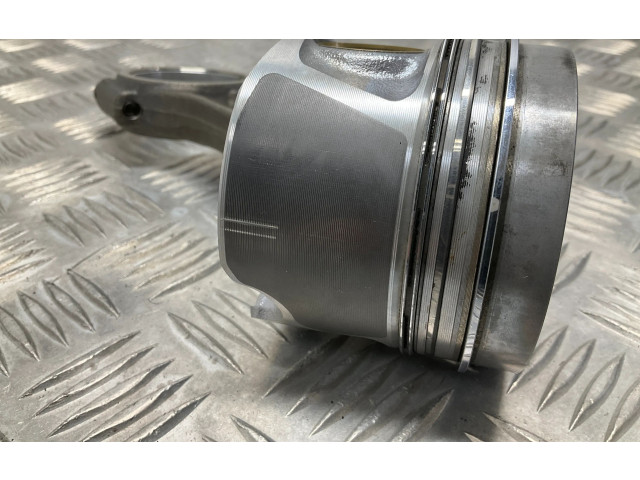 Píst CFF, 038J Volkswagen Tiguan CFFB