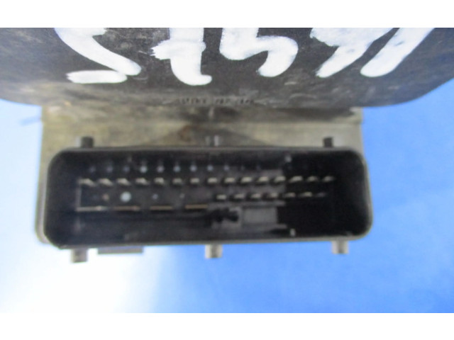 Блок АБС MR249754, MR249754 Mitsubishi Carisma 1996 - 1999 года