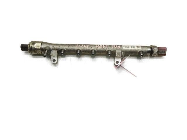 Топливная рампа 03L130089AA Audi A1