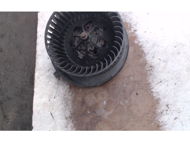 Вентилятор печки Skoda Octavia Mk2 (1Z)