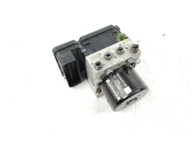 Блок АБС 1K0907379CB, 1K0614517EH   Volkswagen  Jetta VI  2011 - 2018 года