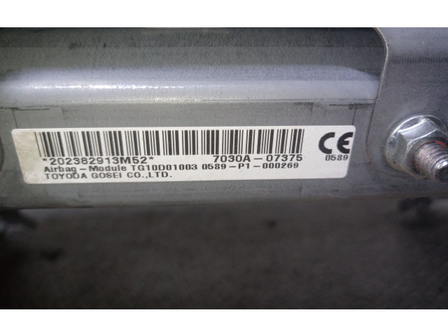 Подушка безопасности для колен 7030A07375 Mitsubishi Lancer VIII