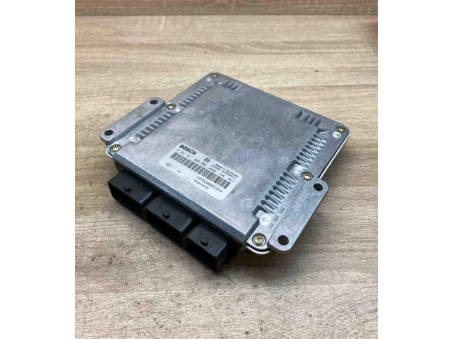 Блок управления двигателем Блок управления 8200065994, 0281011086 Volvo S40, V40