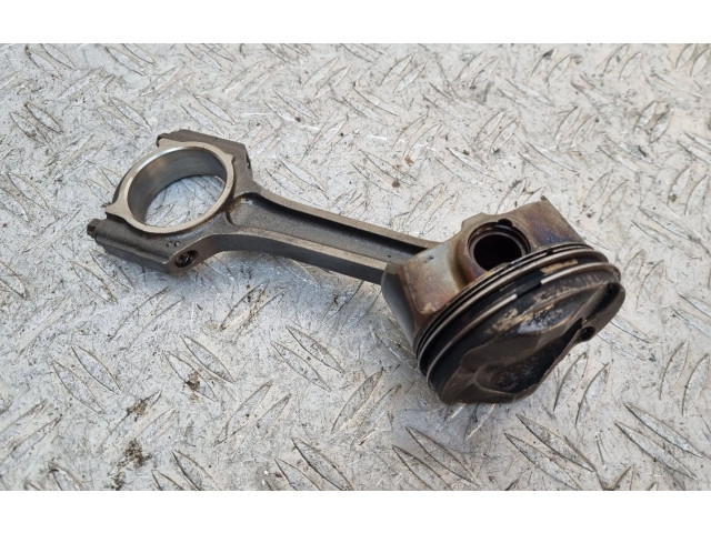 Поршень с шатуном 0725A2330CV, RFCM5G6205EC Ford Fiesta для бензинового двигателя 1.0