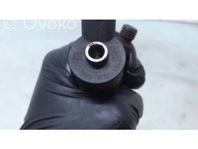 Vstřikovač 0445110239 Ford Focus pro naftový motor 1.6