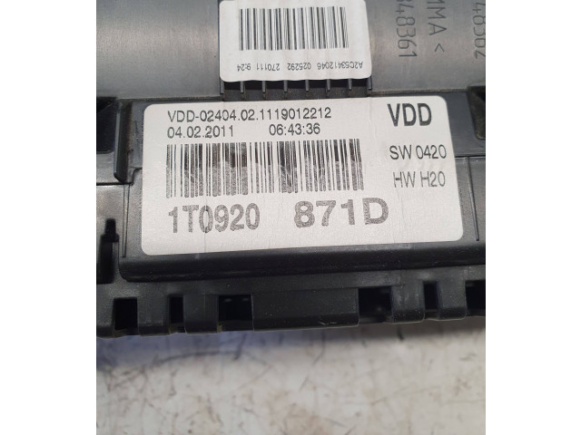 Панель приборов 1T0920871D, 1119012212   Volkswagen Touran II       