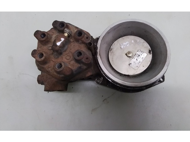 Vstřikovací lišta 034133353K, 0438120210   Audi 100 200 5000 C3     