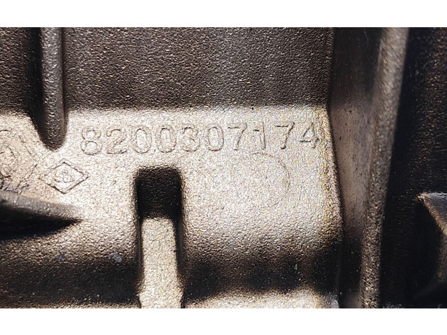 Масляный насос 8200307174   Nissan Qashqai 2009