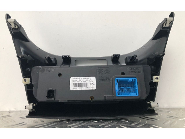 Блок управления климат-контролем 96722471XU Peugeot 2008 I
