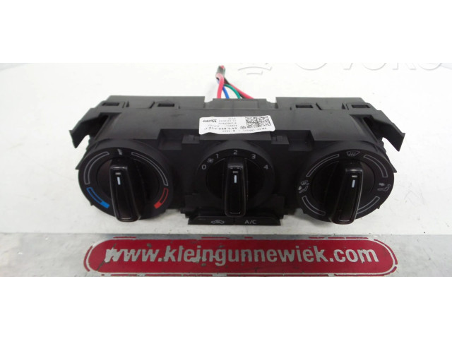 Блок управления климат-контролем 6V0820045C Skoda Fabia Mk3 (NJ)