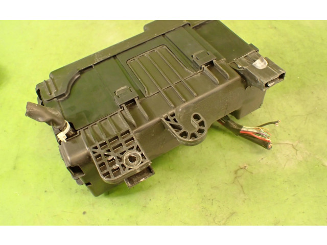 Блок предохранителей     Peugeot 107    