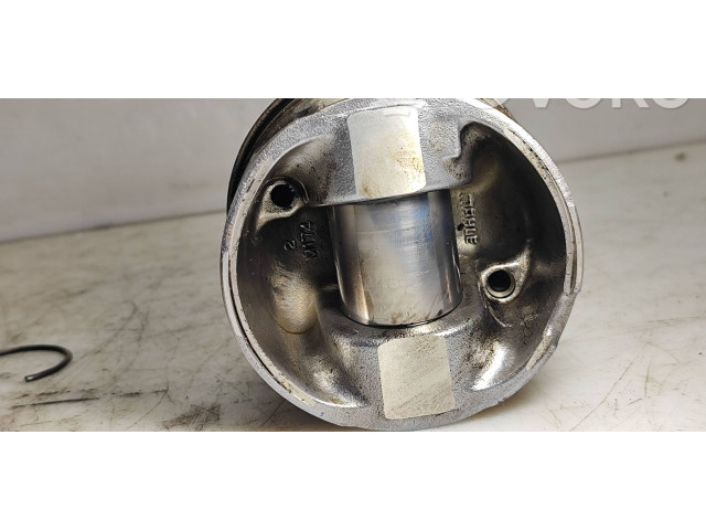 Поршень 4N14 M174 Mitsubishi Outlander