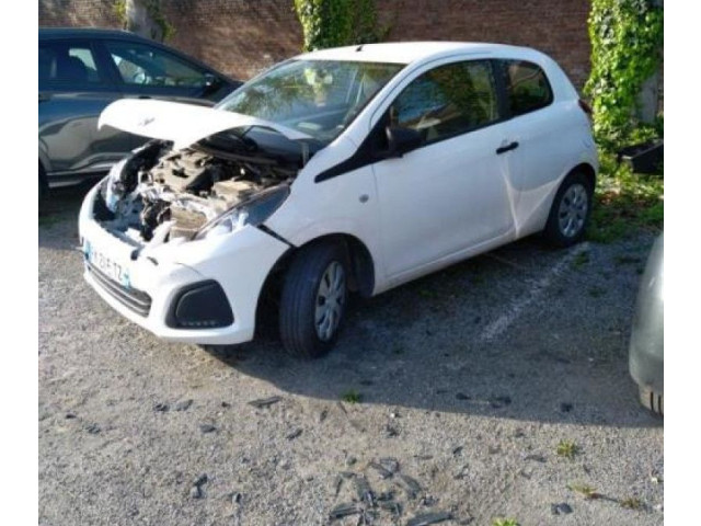 Панель приборов    Peugeot 108       