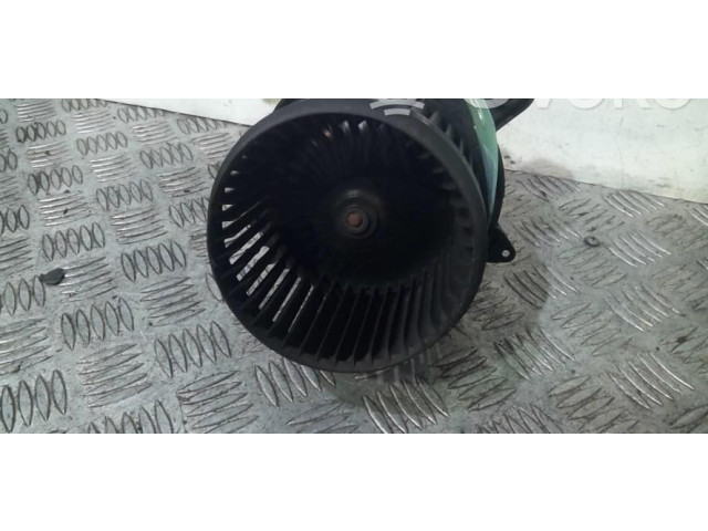 Вентилятор печки    272101005R   Renault Clio IV