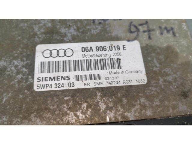 Блок управления двигателя 06A906019E, 5WP432403   Audi A3 S3 8L