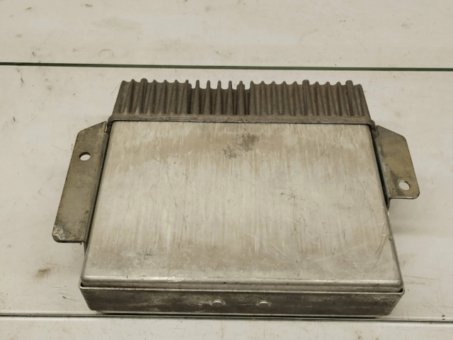 Řídící jednotka 1265450732 Mercedes-Benz S W126 1989