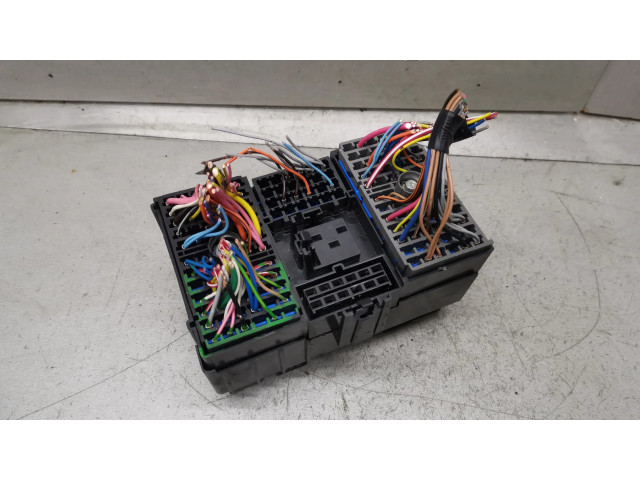 Pojistková skříňka 22682563 Chevrolet Equinox 2005