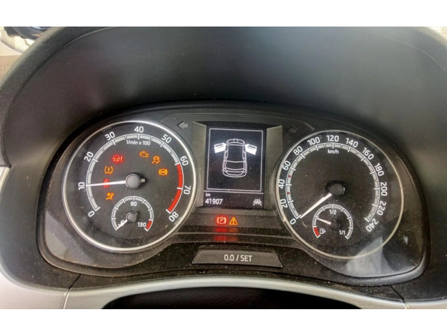 Панель приборов A3C07698100 Skoda Fabia Mk3 (NJ)