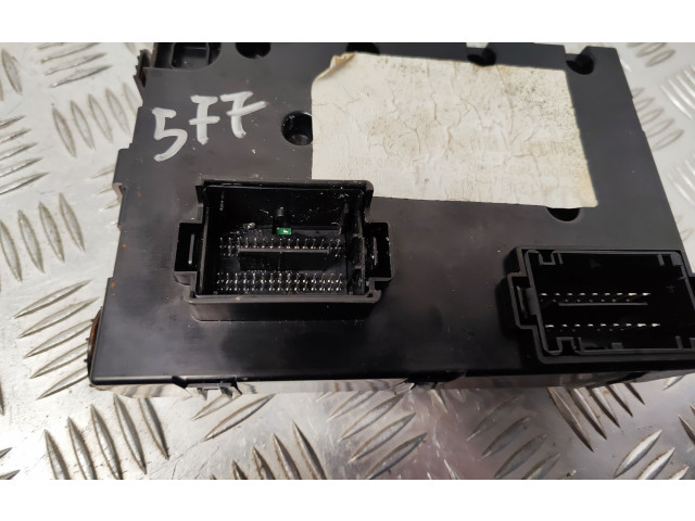 Блок предохранителей 00521934040, 5172500G0S Jeep Renegade