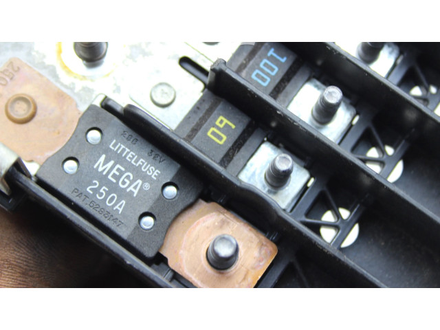 Блок предохранителей HU5T14A094FB, HU5T14A094FB   Ford Ecosport    