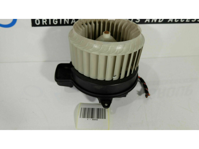 Вентилятор печки    4H1820021B   Audi A7 S7 4G