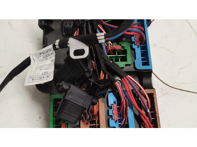 Pojistková skříňka 6837091 BMW 7 G11 G12 2016