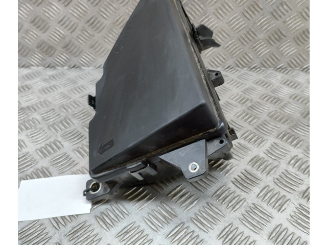 Блок предохранителей  31398000, 31398001   Volvo XC90    