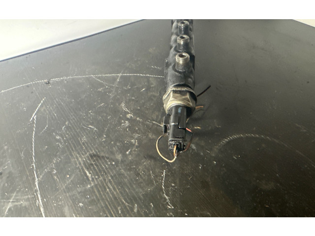 Топливная рампа 9654592680, 10710452   Citroen C4 I  