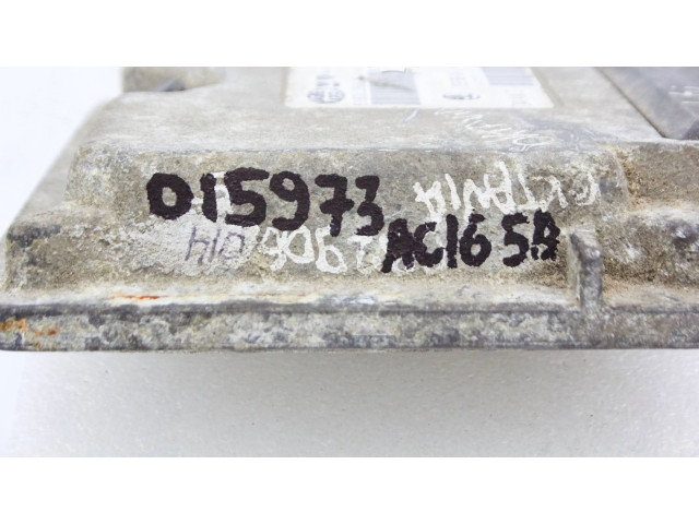 Блок управления двигателя 032906014e, 6160026010   Skoda Octavia Mk1 (1U)