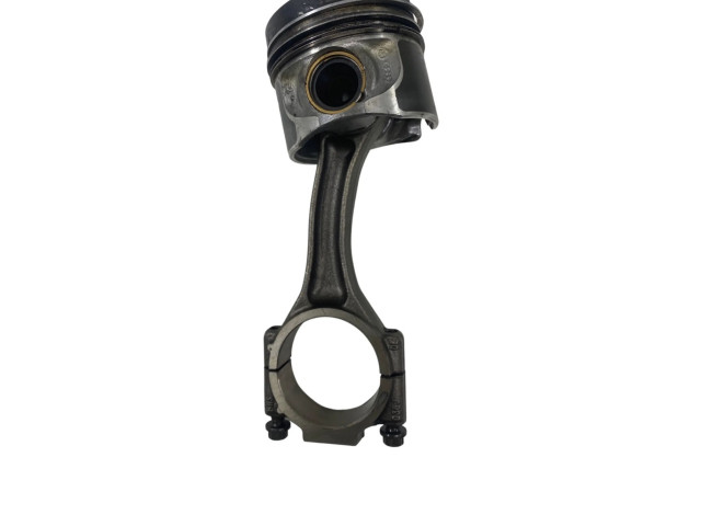 Шатун 038J Audi A4 S4 B8 8K