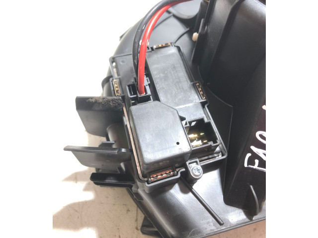 Pojistková skříňka Вентилятор печки R4043 BMW 5 F10 F11 2011