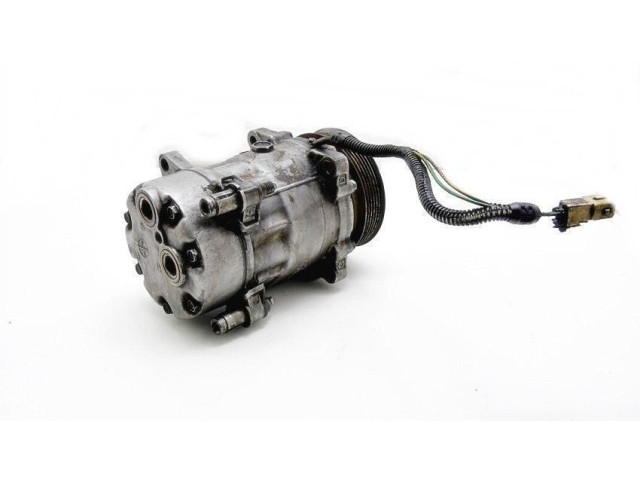 Компрессор (насос) кондиционера воздуха