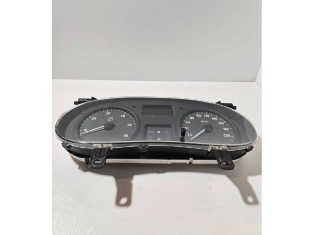 Панель приборов P8200390135, 216788839   Renault Trafic II (X83)       