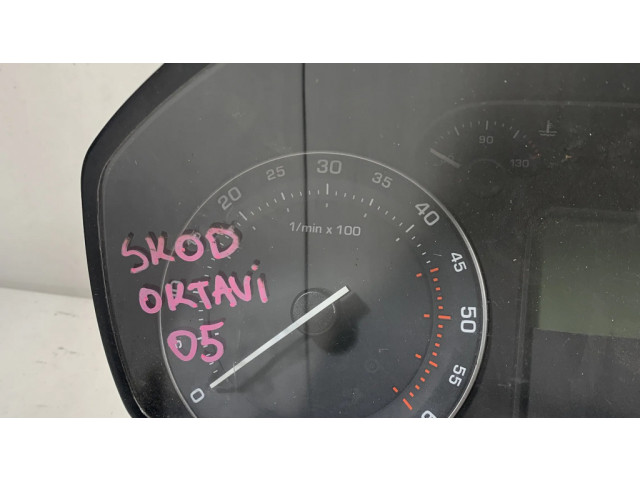 Панель приборов 1Z0920910D Skoda Octavia Mk2 (1Z)