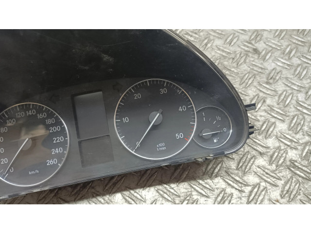 Панель приборов    Mercedes-Benz C W203       