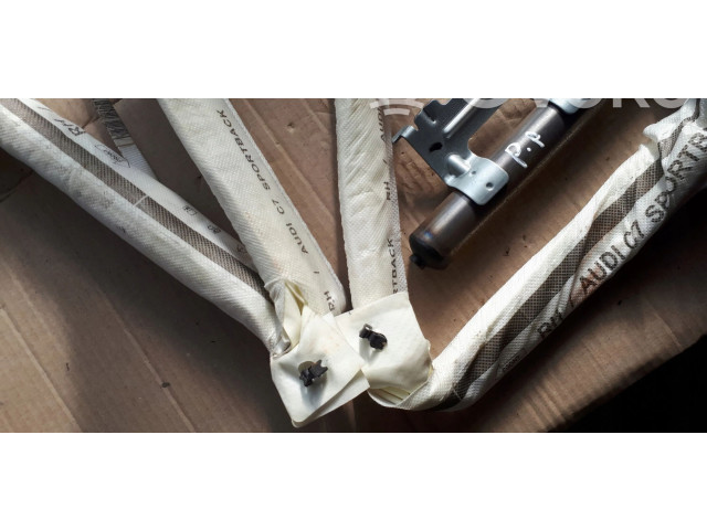 Боковая подушка безопасности 4G8880742B Audi A7 S7 4G