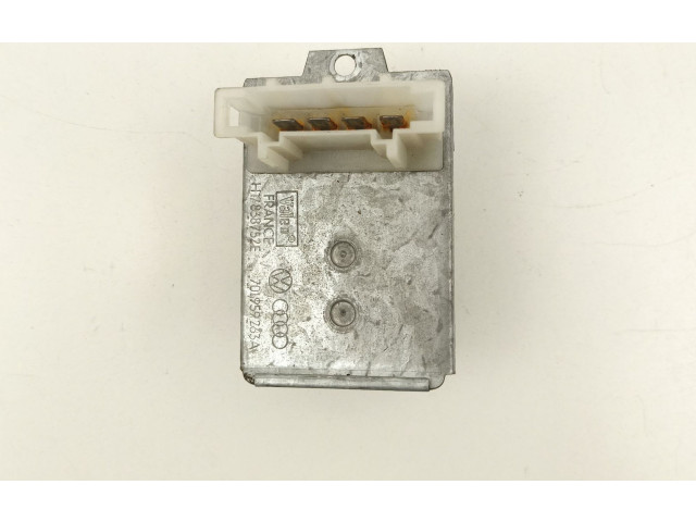 Вентилятор печки 1H1820021 Volkswagen Golf SportWagen