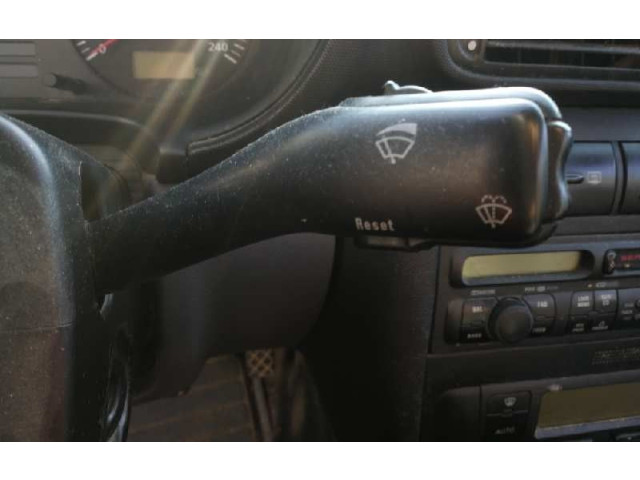 Vstřikovací lišta 4B0953503G Seat Toledo II (1M) ARL