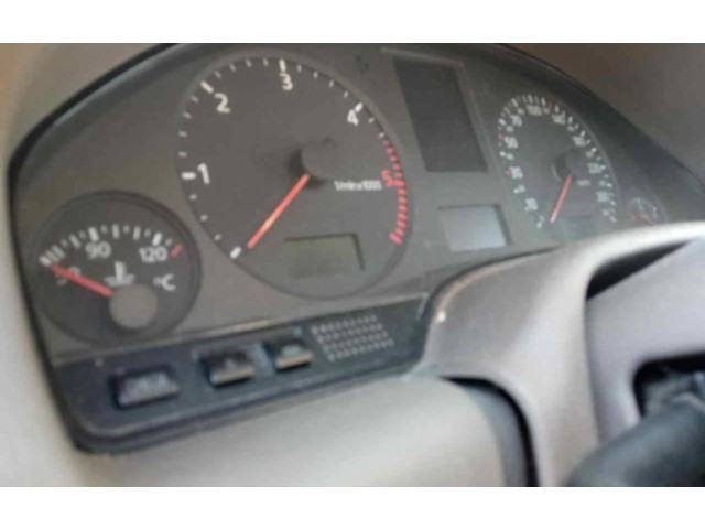 Панель приборов Audi A8 S8 D2 4D