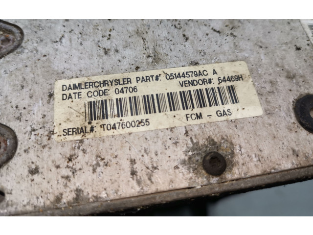   Pojistková skříňka 05144579AC   Dodge Grand Caravan 2003