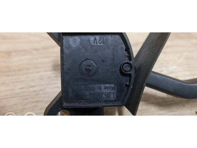 Ручка стеклоочистителей 1363016 Volvo 940