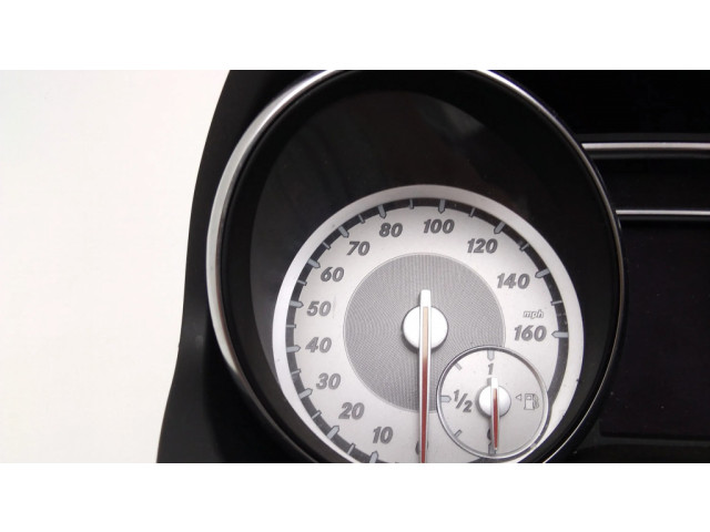 Přístrojová deska Mercedes-Benz GLA W156 2014 A1569004601, 0263698065