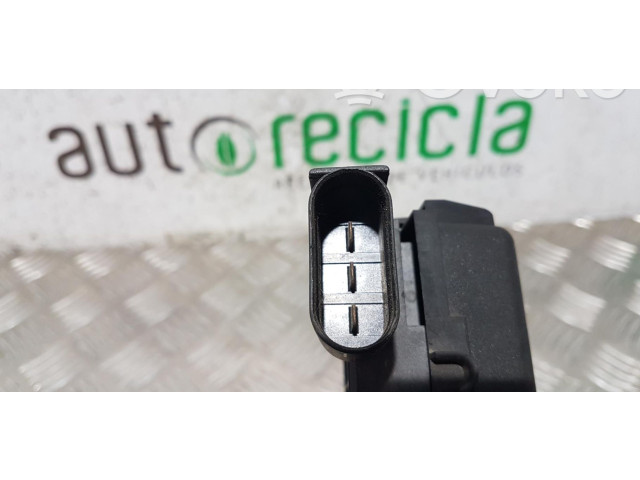 Блок предохранителей 1J0937550   Audi A3 S3 8L    