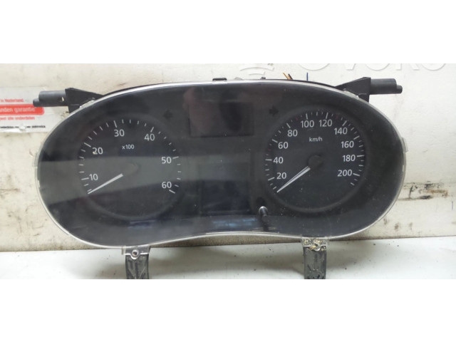 Панель приборов 8200390132   Renault Trafic II (X83)       